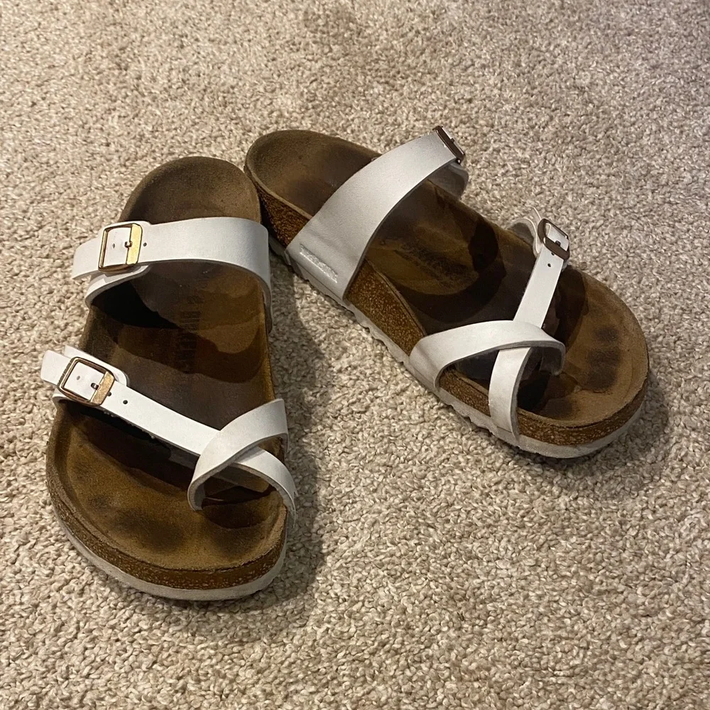 Birkenstock White Cross-Strap Mayari Sandals size 39 Regular